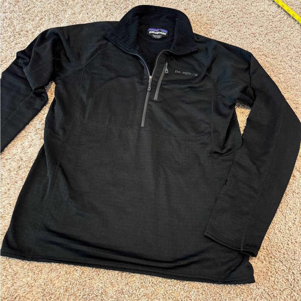 Patagonia Mens 1/4 Zip Size M